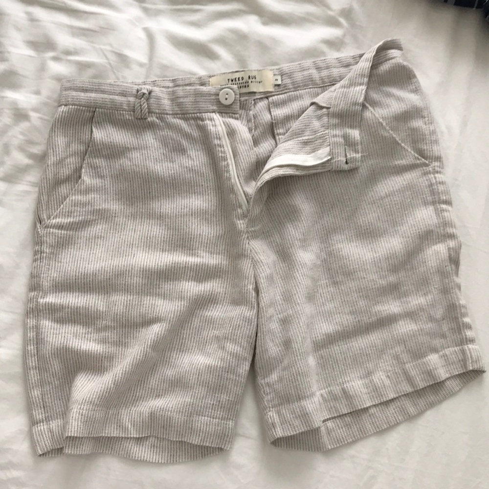 Linen shorts